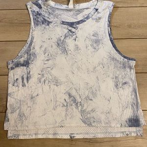 Lululemon size small train to be crop tank